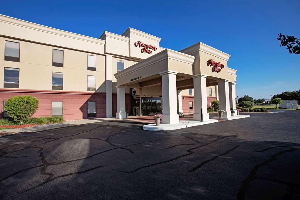 Hampton Inn โมลทรี ภายนอก รูปภาพ