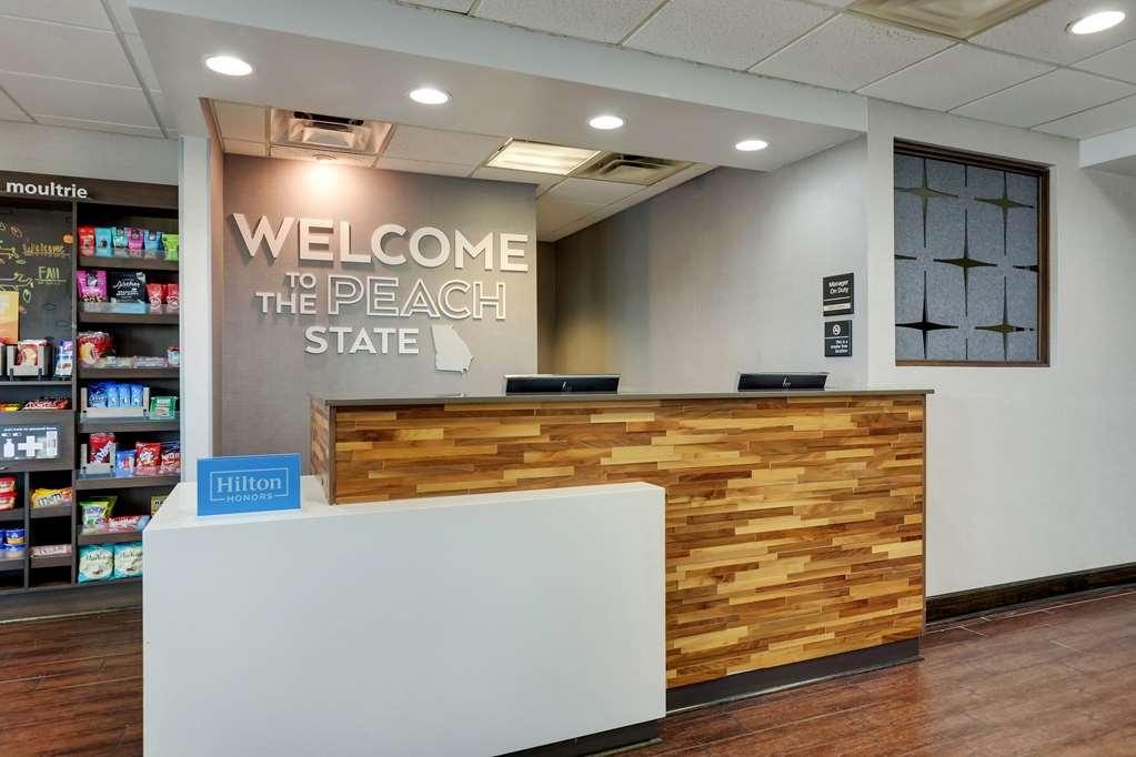 Hampton Inn โมลทรี ภายใน รูปภาพ